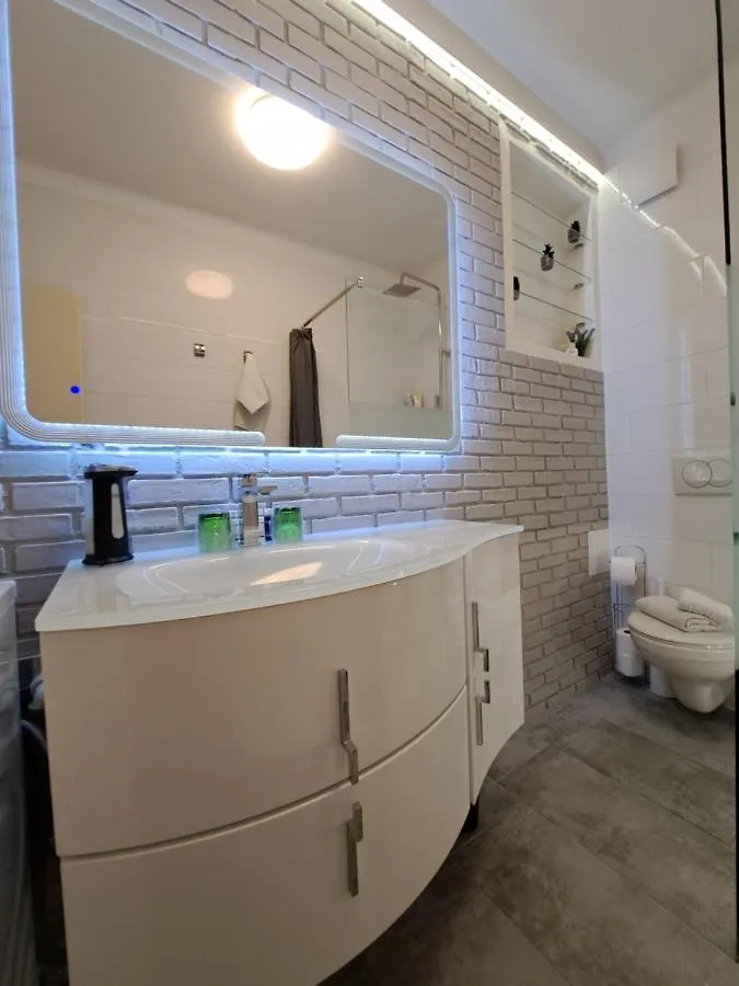 Studio Apartman Natasha Rijeka 0*,  Croatia